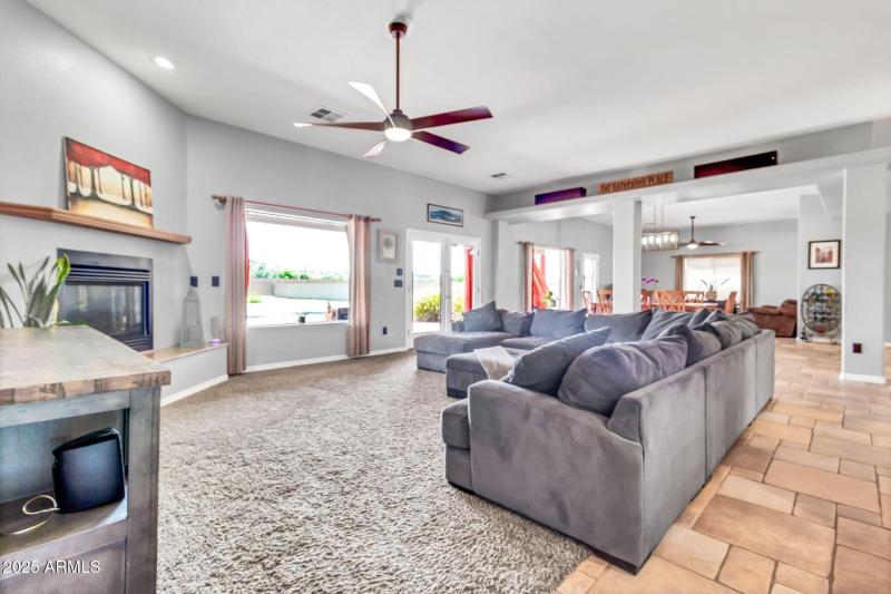 2699 E Claxton Rd-16