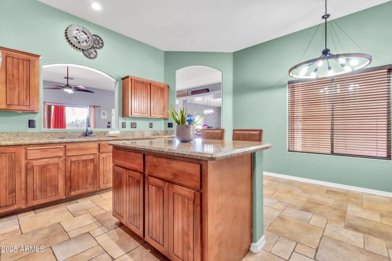 2699 E Claxton Rd-20