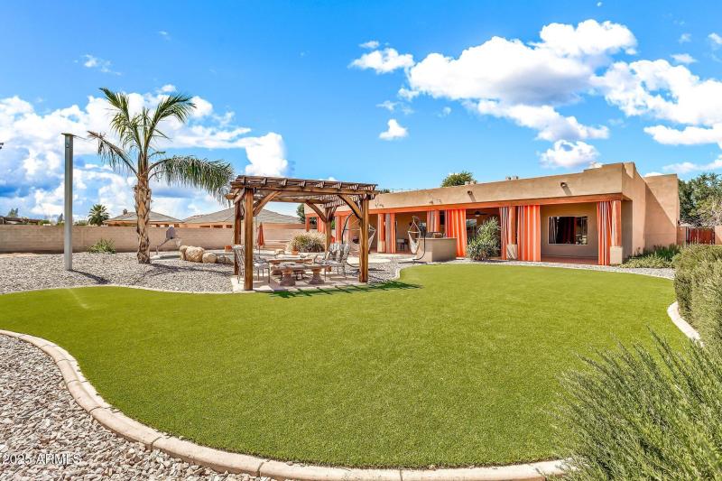 2699 E Claxton Rd-45