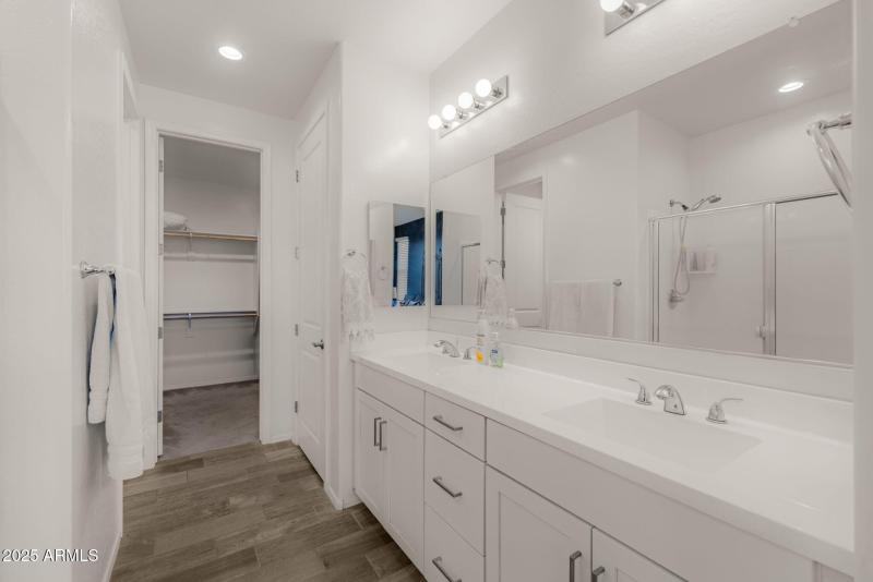 19-web-or-mls-20904 E Swan Dr, Queen Cre