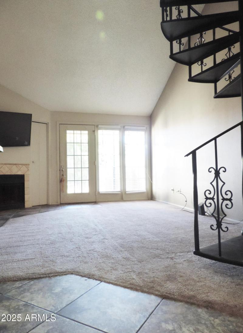 30 E Brown Rd 2113 045