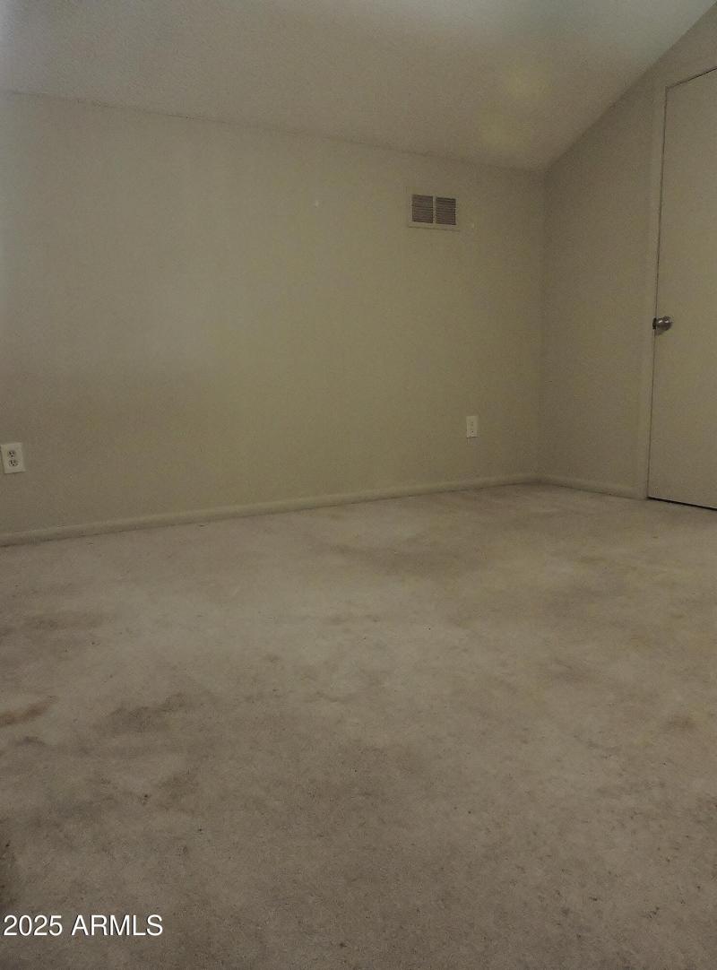 30 E Brown Rd 2113 055