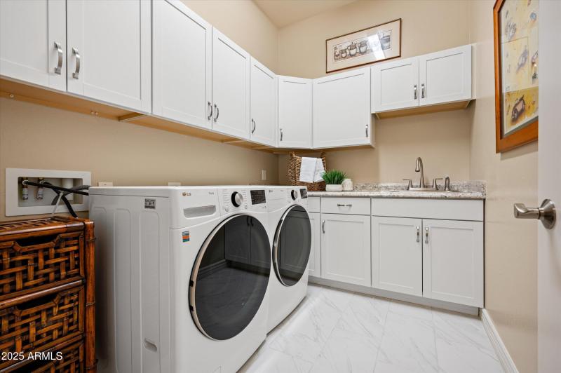 36-8651WArtemisaAve-36