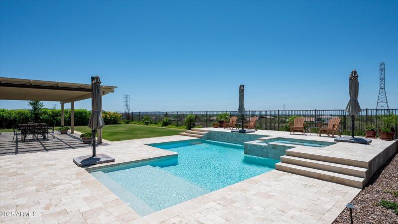 39-8651WArtemisaAve-39