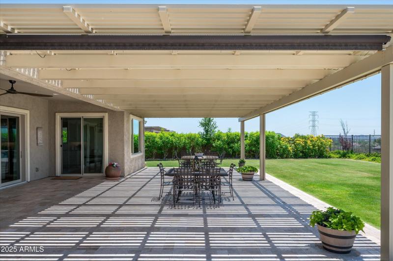 40-8651WArtemisaAve-40