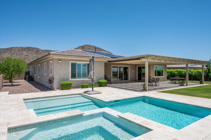 42-8651WArtemisaAve-42