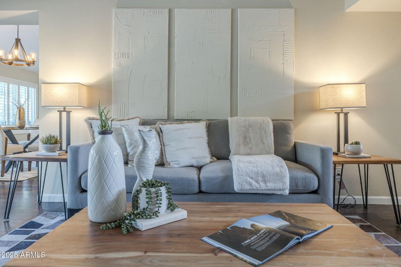 16-web-or-mls-East Becker-16