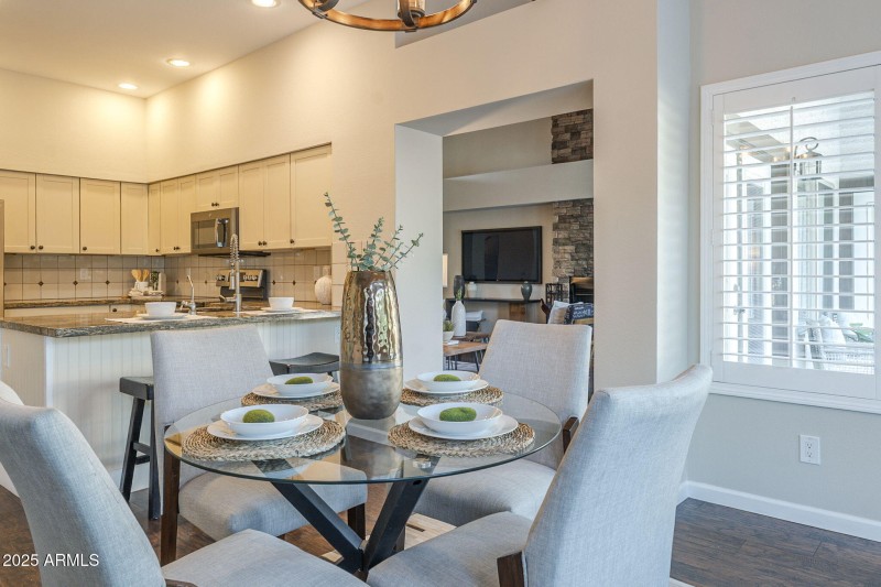 31-web-or-mls-East Becker-31