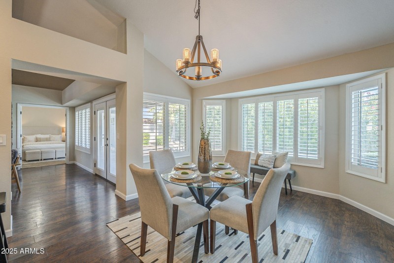 35-web-or-mls-East Becker-35