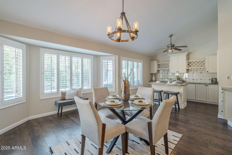 38-web-or-mls-East Becker-38