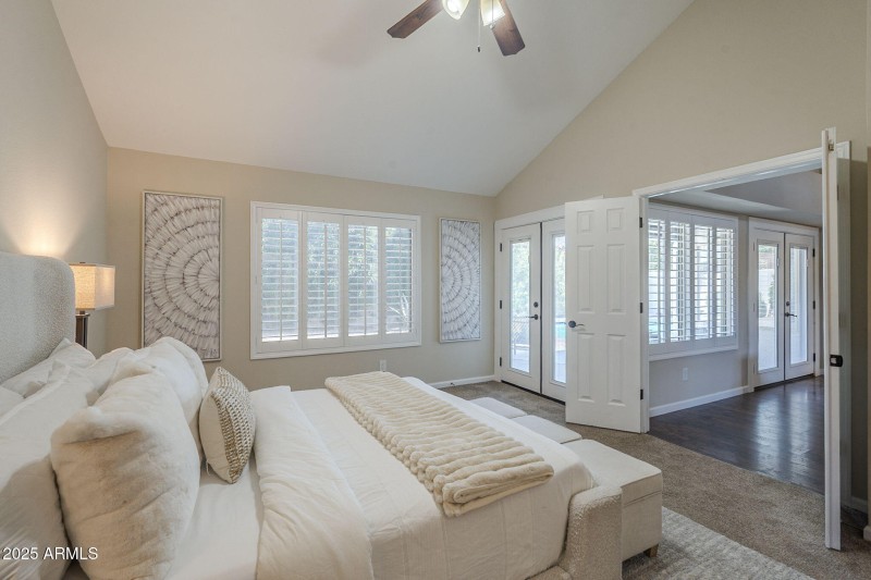44-web-or-mls-East Becker-44