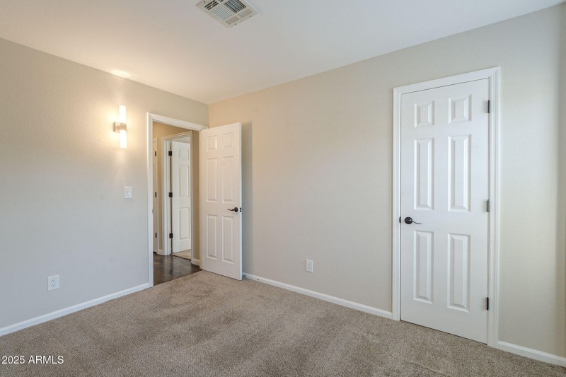 61-web-or-mls-East Becker-61