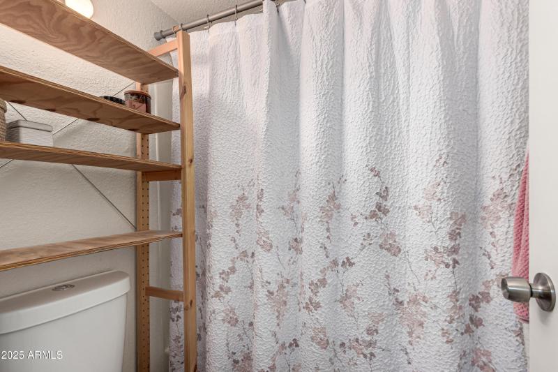 e912d1d7-ddb7-4cb1-87e6-c335150760a0