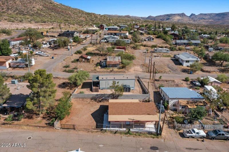 02-Aerial front of home