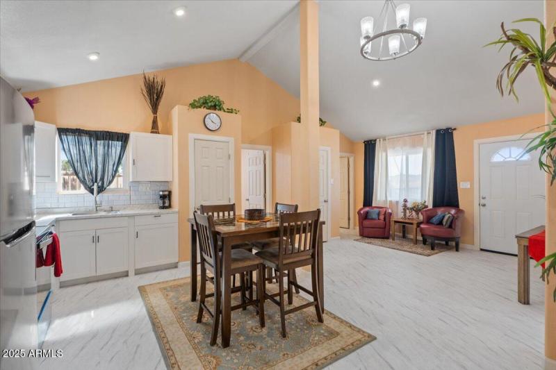 15-Kitchen and Dining