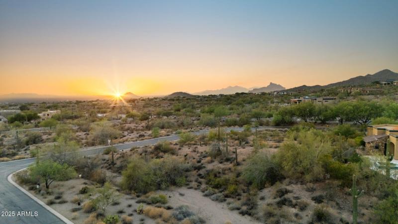 6-web-or-mls-3547-n-crystal-peak-cir