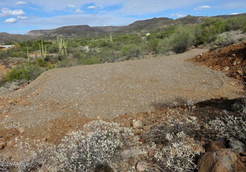 20220420181053313595000000-o.jpg 012j