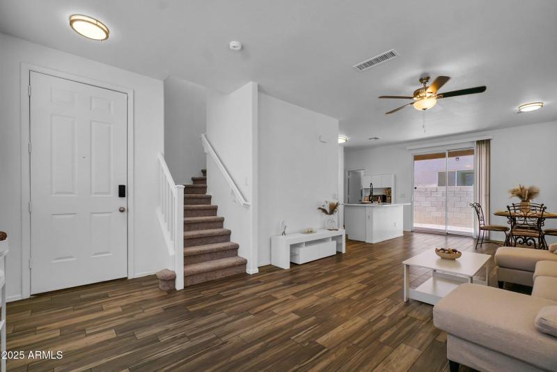 5-web-or-mls-1420 E Sonrisas St Phoenix