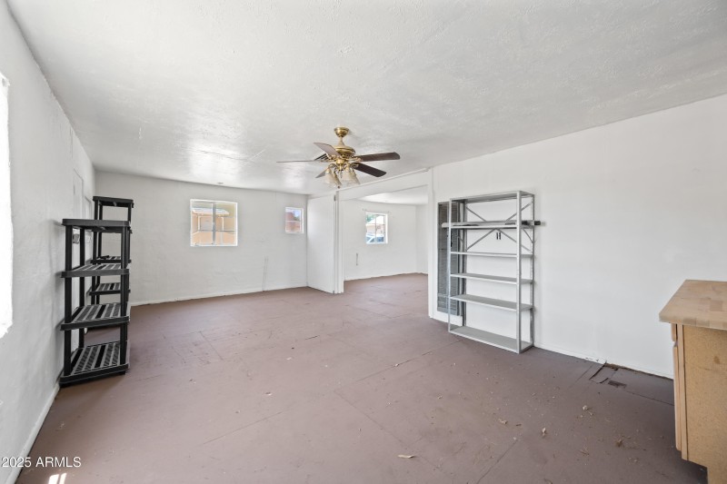 10 N Washington St MDG (42)