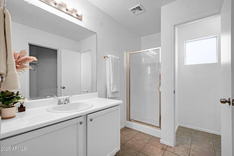 27-web-or-mls-1420 E Sonrisas St Phoenix