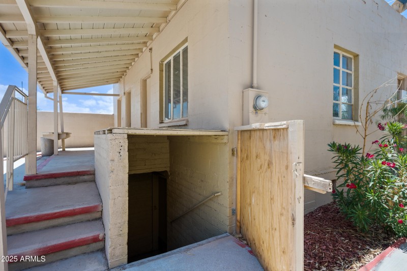 10 N Washington St MDG (43)