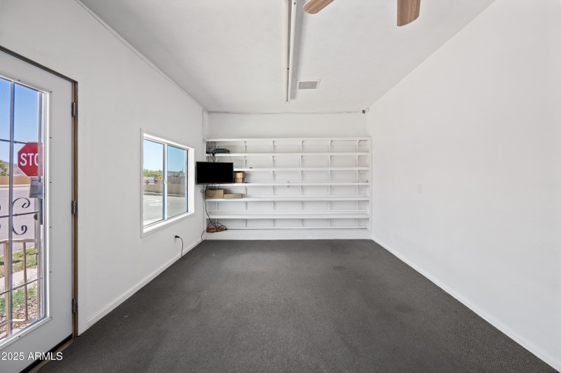 10 N Washington St MDG (12)