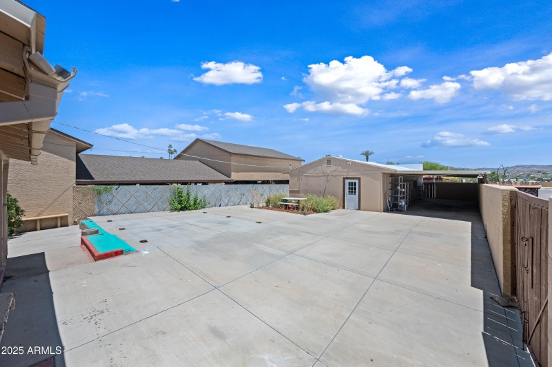 10 N Washington St MDG (30)