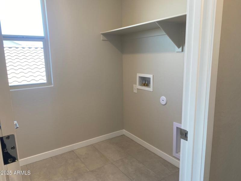 P19 Lot 12 Laundry Room