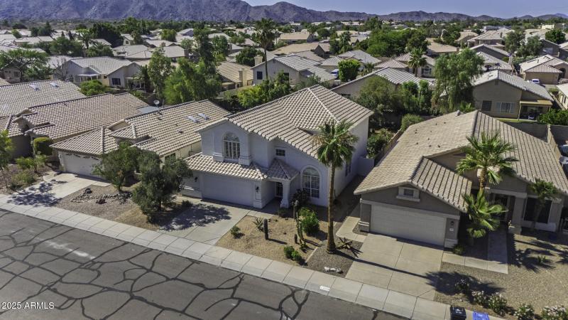 4530 E Desert Wind Dr-3