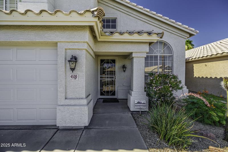 4530 E Desert Wind Dr-4
