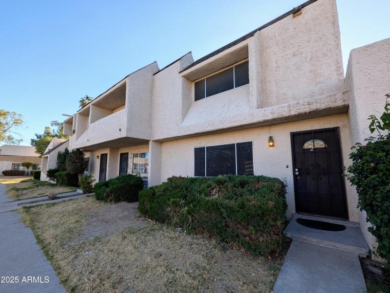 2233 W FARMDALE AVE #2