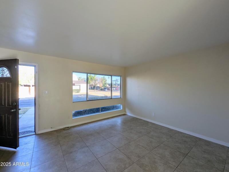 2233 W FARMDALE AVE #2