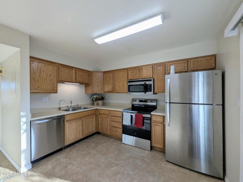 2233 W FARMDALE AVE #2