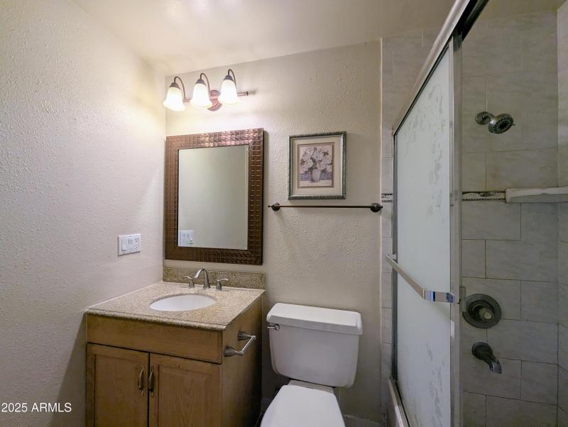 2233 W FARMDALE AVE #2