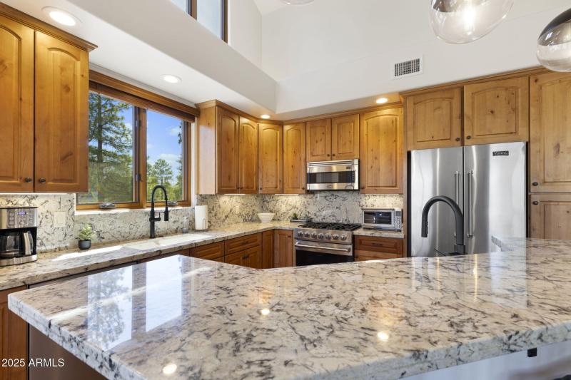 10-web-or-mls-JC0A4774