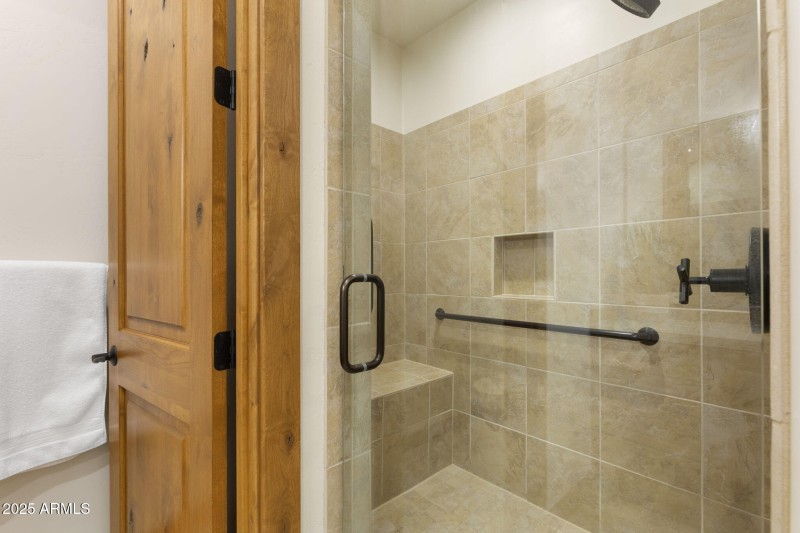 26-web-or-mls-JC0A4854