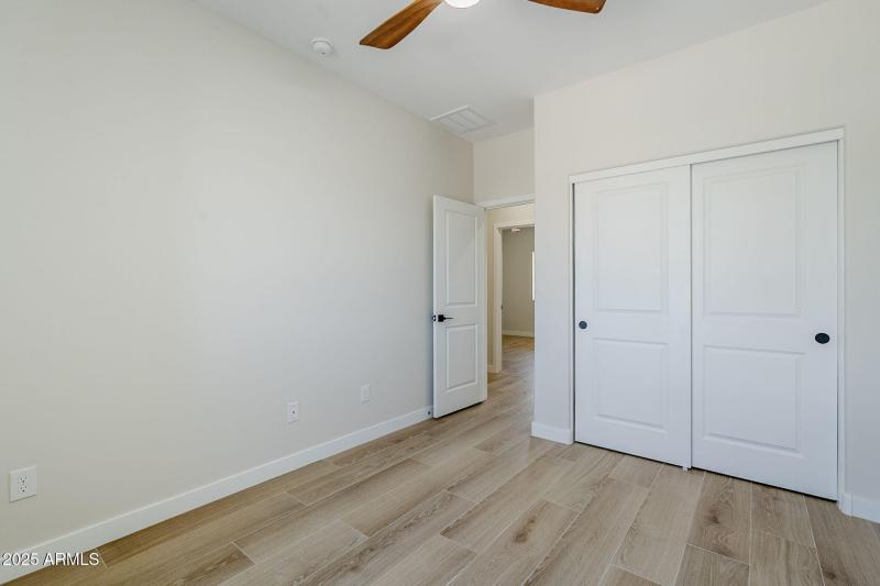 24-web-or-mls-Trona-24