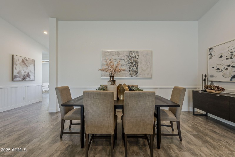 17-web-or-mls-Clarendon-9