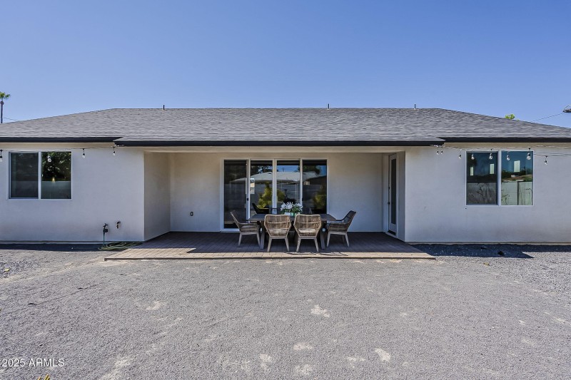 65-web-or-mls-Clarendon-57