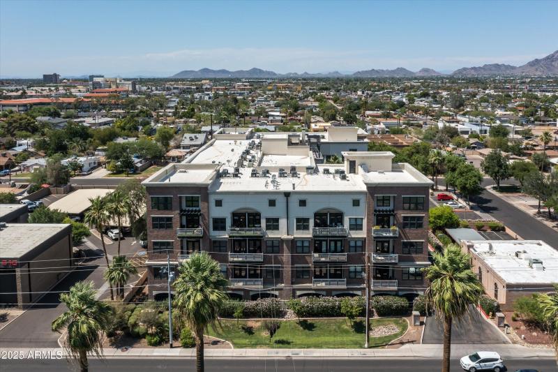 68-914 E Osborn Road, No 403 (68 of 70)