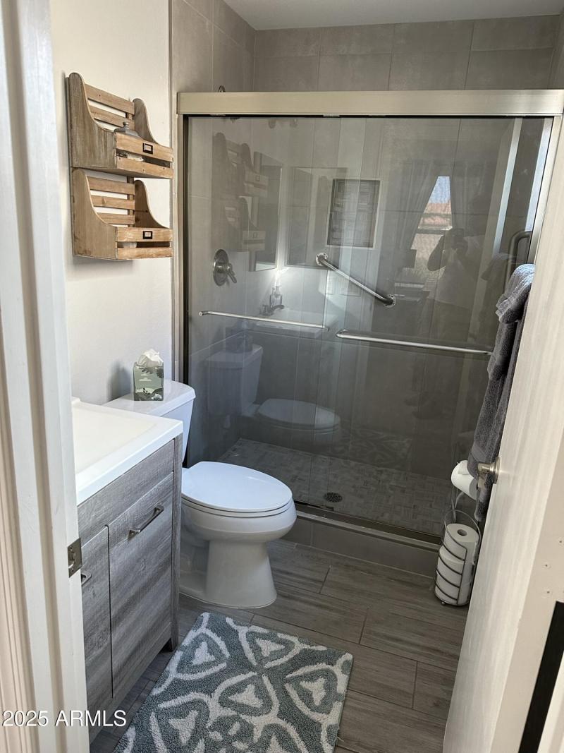 Attached Main Bathroom
