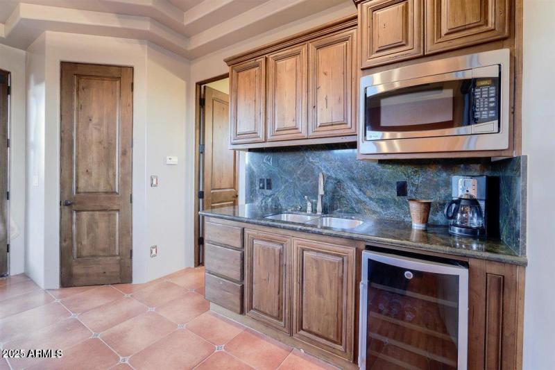 20210331035928941209000000-o