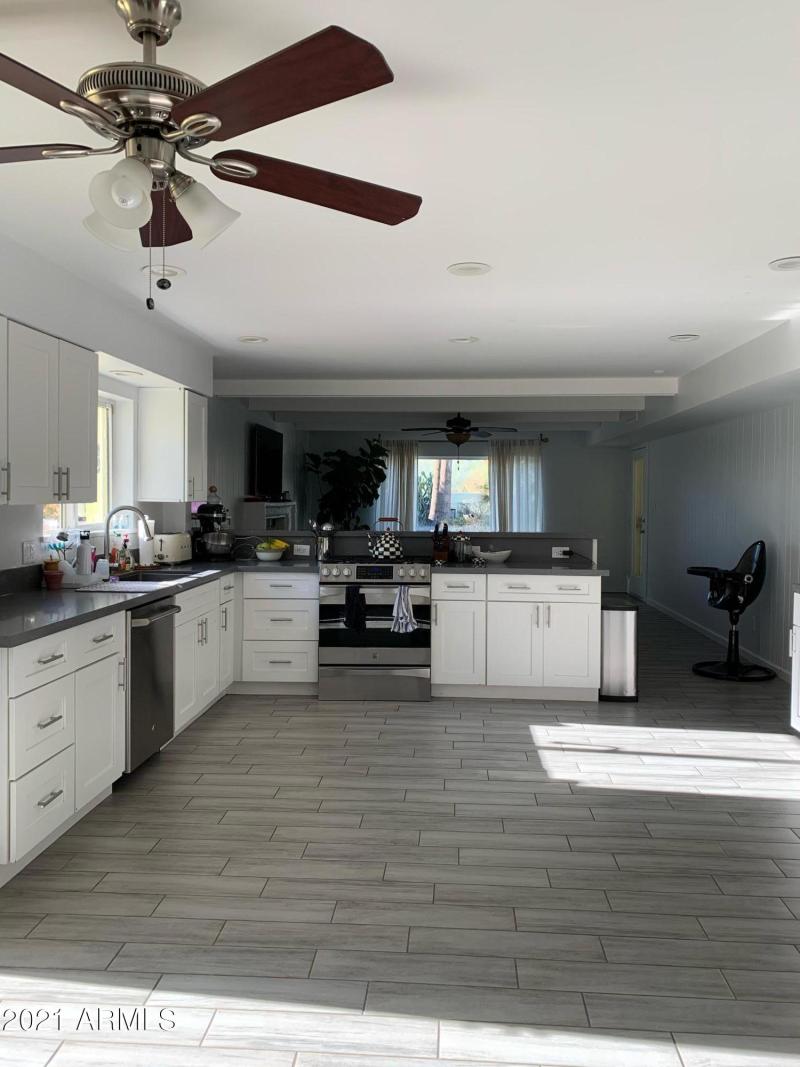 190B1C4E-DCE3-445B-AF53-95A881D08CA8