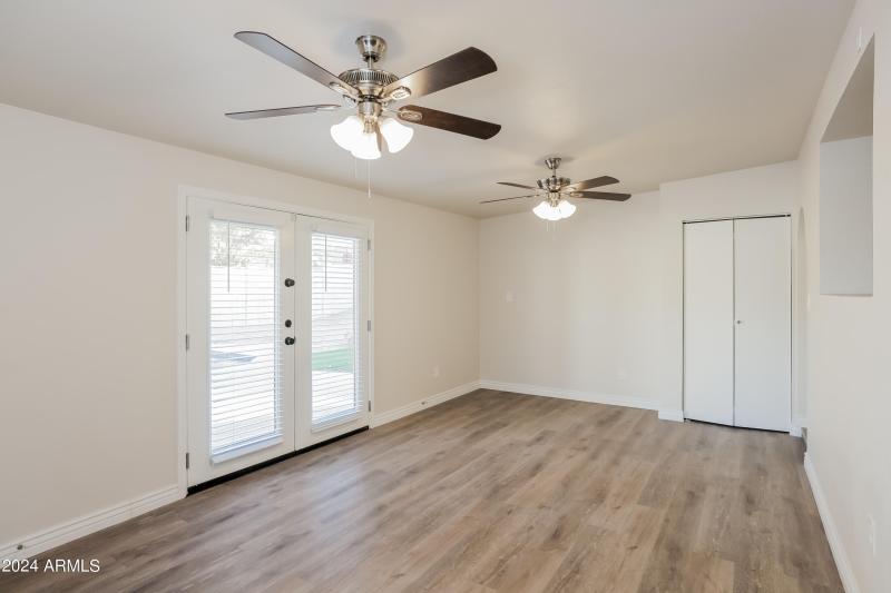 020-photo-sun-room-13286378