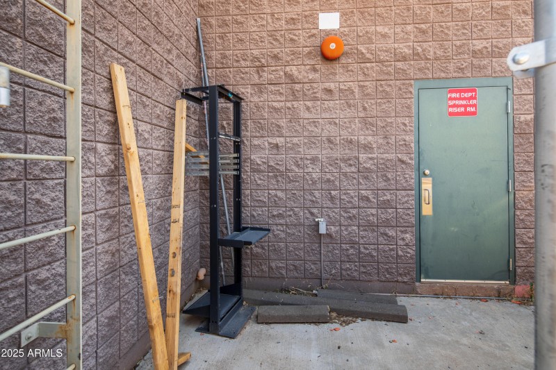 JL_280MainSt-exteriors-20