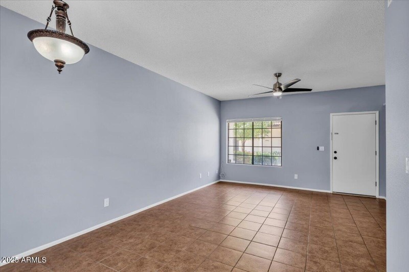 04-2954 N Oregon St #1