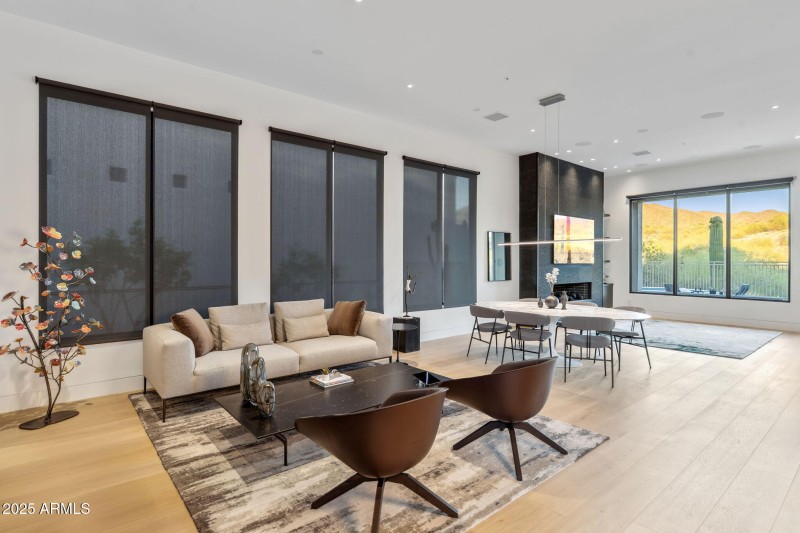 Open Concept Living/Dining