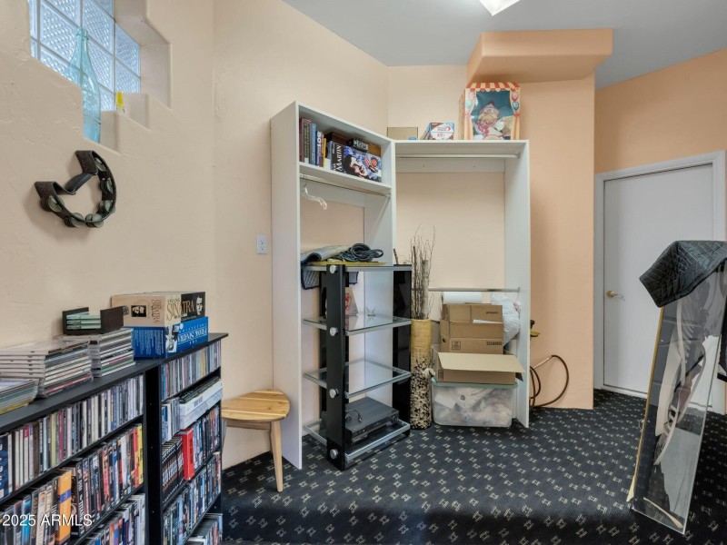 042_storage room off bonus room