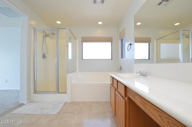 4e68a8e3-33c3-4824-8868-2f204da0e379