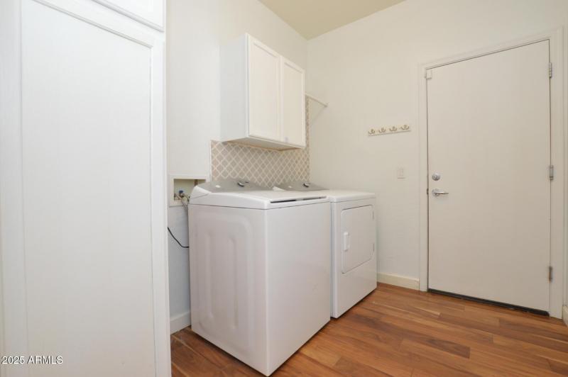 44d54230-8542-4e1a-9d9f-0e53f0c03622